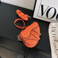 ราคา กระเป๋าอานม้า รุ่นสายธรรมดา สินค้าสุดฮิต กระเป๋าสะพายข้าง (20548949239)