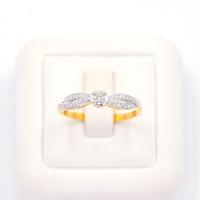 ราคา Happy Jewelry แหวนชู เพชรบ่าข้างไขว้กันสวยๆ เม็ดยอด 10 ตัง ทองแท้ 9k 37 5 เพชรเกสร ME940 (17015697000)