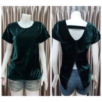 ราคา เสื้อกำมะหยี่ เปิดหลัง คอกลม มี 3 ขนาด อก 32 34 S ด้านหลังไขว้ อก 36 40 M และ อก 40 44 L ผ้านิ่มเด้ง ทิ้งตัว ใส่สบาย ใส่ได้ทุกโอกาสค่ะ (21002937425)