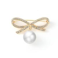 ราคา โบว์เข็มกลัดมุกคริสตัลโลว์คัท (20597630386)