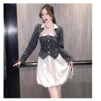 ราคา ชุดสูท MODE KOREA 2ชิ้นสำหรับผู้หญิงเดรสแขนกุดทรงสอบคอเส้นใยสังเคราะห์ แจ็กเก็ตผ้าคลุมไหล่สั้น (20555164245)