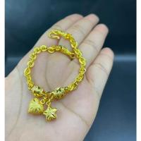 ราคา สร้อยข้อมือ ลายโซ่โบราณห้อยหัวใจดาว หนัก1บาท งานเหมือนแท้ ตะขอบิดง่าย (17042155103)