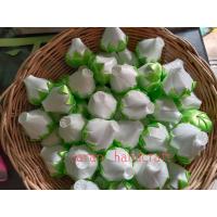 ราคา ริบบิ้น เหรียญโปรยทาน กุหลาบตูมใส่กลีบเขียว ดอกบัวตูม ตัวเปล่า 50 ดอก (16985815799)