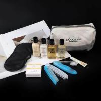 ราคา Aviation aircraft toiletry bag LOccitane set toiletry bag zipper containing accessories toiletries and moisturizers Chopard (20616445166)