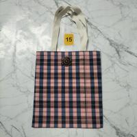 ราคา กระเป๋าผ้า กระเป๋าถือผ้าไทย กระเป๋าถือผ้าฝ้ายพิมพ์ลาย กระเป๋าถือผ้าขาวม้า สายผ้าดิบ ติดเทปตีนตุ๊กแก (17604608250)