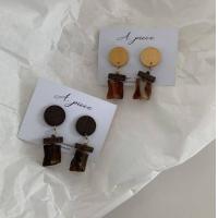 ราคา A piece ต่างหูไม้ Geometric wood earrings (7151440823)
