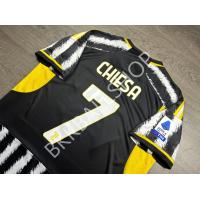 ราคา เสื้อฟุตบอล ยูเวนตุส Home เหย้า 2023 24 พร้อมเบอร์ชื่อ 7 CHIESA และอาร์มกัลโช่ซีรีย์เอ (20829740936)
