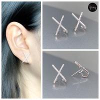 ราคา ส่งของทุกวัน ต่างหูเพชร CZ เพชรรูปกากบาทสีเงินสวยเก๋ ก้านเงินแท้ (20044344477)