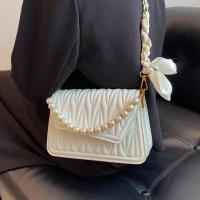 ราคา กระเป๋าสีขาวกระเป๋าผู้หญิงกระเป๋าใส่ซองแฟชั่นแบบใหม่จีบไหล่ข้างเดียวกระเป๋าทรงสี่เหลี่ยมใบเล็กสไตล์ตะวันตกกระเป๋าสะพายข้างแบบพกพามุก กระเป๋าสี่เหลี่ยมเล็กมุกจีบ สีขาว (19028046458)