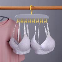 ราคา ไม้แขวนเสื้อบนถัง ที่จัดระเบียบในตู้เสื้อผ้าประหยัดพื้นที่ไม้ Gantungan Bra 360 หมุนแข็งแรงทนทานจัดระเบียบผ้าพันคอและการจัดเก็บสำหรับท็อปส์ซูยกทรงCamisoles พร้อมตะขอ8 (20419030640)