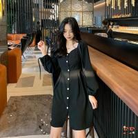 ราคา สต็อกไทย FF ชุดมินิเดรสสีดำแขนยาวคอวี แถบกระดุมหน้าแต่งมุก มีสายผูกเอว ผ้าโพลีเอสเตอร์ แฟชั่น (8796198720)