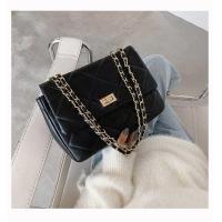 ราคา ส่งฟรี กระเป๋า Chanel Style กระเป๋าสะพายไหล่ทรงชาแนล กระเป๋าสะพายข้าง กระเป๋าแฟชั่น กระเป๋าถือ งานเนียบ งานดี พรีเมียม ใช้งานได้ทุกวัน (4918962364)