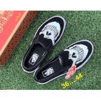 ราคา Vans Old Skool Classic สลิปออนแบบสวม รองเท้าผ้าใบชายหญิง แบบอินเทรนด์สุดคลาสสิค รับประกันแท้ตรงปก พร้อมกล่องแบรนด์ (9395678720)