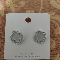 ราคา ต่างหูประดับมุกล้อมเพชรเทียมแฟชั่นโปร ราคา 89 บาท (16743785905)