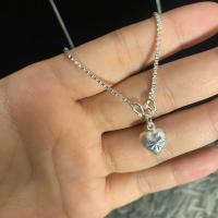 ราคา สร้อยเงินพร้อมจี้ เงินลาวแท้100 ลายเต๋าเหลี่ยม 16 นิ้ว สวยมาก ลายขายดี (10570028915)