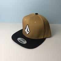 ราคา 2023ใหม่ Volcom คลาสสิกอเนกประสงค์แบบหมวกแฟชั่นเย็บปักถักร้อยเพชรตัวอักษรหมวกปีกกว้างแบนขอบหมวกเบสบอลแบนฮิปฮอปสตรีท (19819455240)