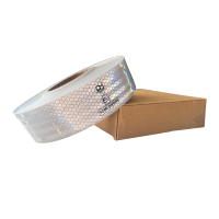 ราคา สติ๊กเกอร์สะท้อนแสง สีขาว มาตรฐานกรมขนส่ง UNECE R104 00 ขนาด 2 นิ้ว (20901755324)