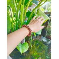 ราคา จัดส่งฟรี ข้อมือประคำ แร่เหล็กน้ำพี้ ล้วนไม่ผสมดิน ของแท้100 ขนาด8 10มิล แม่เหล็กดูดติด (19307069952)