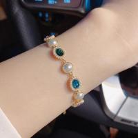 ราคา สวารอฟสกี้ วินเทจสีสันคริสตัลลูกอมไข่มุกสร้อยข้อมือลูกไม้ขอบสร้อยข้อมือสำหรับผู้หญิง Swarovski Strange Retro Colored Crystal Candy Pearl Bracelet with Lace Lace Edge Fine Wrist Elegant Princess Beauty