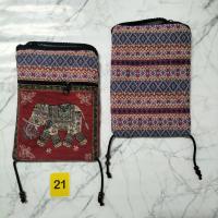 ราคา กระเป๋าลายช้าง กระเป๋าผ้าทอนากา ผ้าพื้นเมืองทางเหนือ กระเป๋าสายสะพายยาว กระเป๋าคล้องคอ กระเป๋าชาวดอย แต่งหน้ากระเป๋าลายช้าง (17471046480)