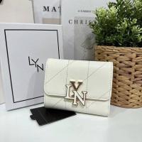 ราคา กระเป๋าสตางค์ใบสั้น lyn งานแท้Outlet คอลเลคชั่นใหม่ งาน3พับ ขนาด 4 5 นิ้ว มี 5 สี ดำ ม่วง เขียว ครีม ขาว อุปกรณ์ กล่อง ถุงผ้าแบรนด์ ป้ายราคา (21044075486)