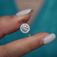 ราคา แหวนเงินแท้ 925 ชุบเคลือบทองคำขาว รุ่น Jupiter Swirl Allure Jewelry (12085964283)