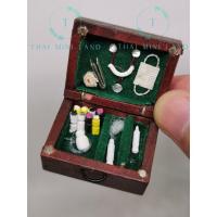 ราคา น่ารักจังเลย กระเป๋าเก็บเครื่องมือแพทย์โบราณจิ๋ว กระเป๋าไม้จิ๋ว กระเป๋าคุณหมอจิ๋ว ของจิ๋ว ของตกแต่ง (17444971662)