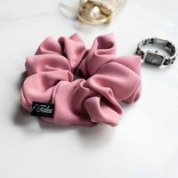 ราคา teller of tales scrunchies rose garden of eden collection (18287371827)