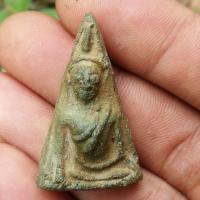 ราคา พระนางพญา หลังนาง กรุนครไทย (12494106452)