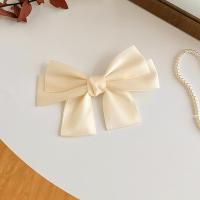 ราคา ที่คาดผมคนดังกิ๊ฟติดผมโบว์คลิปสปริงสีแดงขนาดใหญ่ (20612133446)