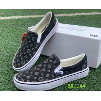 ราคา รองเท้าผ้าใบสลิปออน Vans Louis Vuitton ผ้าใบมาใหม่สวมใส่ได้ทั้งชายและหญิงแท้พร้อมกล่องแบรนด์สินค้าคุณภาพสินค้าใช้เวลาเดินทาง 2 3 วัน (9113822452)