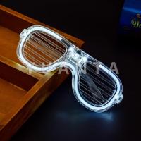 ราคา YUANTA แว่นตาเรืองแสง มีหลอดไฟ LED แว่นตาเรืองแสง คริสต์มาส แว่นสงกรานต์ แว่นแฟชั่น Luminous glasses (7495115876)