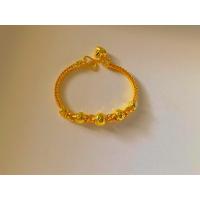 ราคา ข้อมือทองลายเบนซ์คั้นโอ่งมีนา น้ำหนัก2บาท หุ้มทองแท้ไม่ลอกดำตะขอมีตราปั้ม (19100131164)