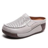 ราคา ฟองน้ำหนังระบายอากาศรองเท้าส้นเตารีดหญิง2023รองเท้าแตะสบายๆในฤดูร้อนใหม่สีเทาขาวสีเบจสีน้ำตาล (18711325397)