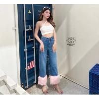 ราคา BTS กางเกงยีนส์ขายาวทรงกระบอก แต่งขนนุ่มนิ่มฟรุ้งฟริ้ง (17344297673)