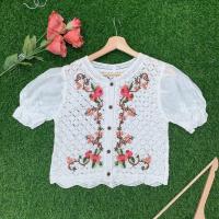 ราคา 4241 เสื้อ ถักไหมพรม แขน พองปักฉลุ ลายดอกไม้โทนส้มตุนๆ กระดุมกะลา สายเกาหลี ตัวนี้น่ารักมาก สวยมาก บริการเก็บเงินปลายทาง (16004702599)