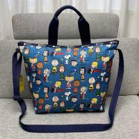 ราคา TTH Lesportsac การ์ตูนน้ำหนักเบากันน้ำกระเป๋าสะพายความจุขนาดใหญ่กระเป๋าสะพายข้างน้ำหนักเบากระเป๋าเดินทางกันน้ำสำหรับผู้หญิง 4360 (20747990341)