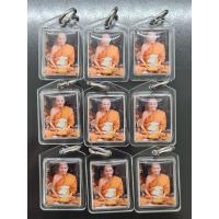 ราคา ภาพถ่ายหลวงปู่ดู่ วัดสะแก ติดจีวร หุ่นขี้ผึ้ง กุฏิหลวงปู่ดู่ ขนาดห้อยคอ ปี 66 เลี่ยมเดิมจากวัดสะแก จ พระนครศรีอยุธยา (19970725843)