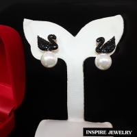 ราคา Inspire Jewelry ต่างหูหงส์ Black Swan ตัวเรือนหุ้มทองแท้ 24K ฝังนิลดำ ประดับมุก งานจิลวลี สวยงามหรู ขนาด 1 2 x 2 CM (397830619)