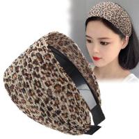 ราคา ที่คาดผมลายเสือดาว ปกปิดผมหงอกที่คาดผมลายเสือดาวสำหรับผู้หญิง ปีกกว้าง มีฟัน ที่คาดผมอเนกประสงค์ (11040119360)