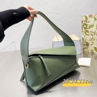 ราคา LOEWE Luo Yijia Hobo Underarm Bag Splicing Diamond Bag Leather Shoulder Bag Large Capacity Commuter Bag Loewe Underarm Bag (20329443761)