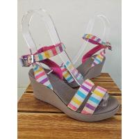 ราคา Crocs ส้นเตารีด แท้ ความสูง 2 5 นิ้ว พร้อมส่ง ส้นสูงรัดส้น มือ 2 (17338332983)