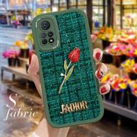 ราคา Case4you สำหรับ Xiaomi Redmi Note 12 Pro 4G สีแดงกุหลาบและคำภาษาอังกฤษ JADIOR ผ้าด้านหลังปลอกผ้าซิลิโคนนุ่มเคสโทรศัพท์ (19999000028)