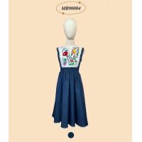 ราคา S XL เดรสยีนส์แขนกุด แต่งอกปักลายดอกไม้ MB90004 ICANDIDSHOP (18880198223)