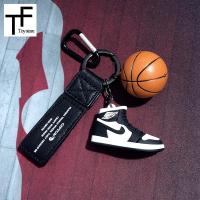 ราคา 4ชิ้น เซ็ต Mini รองเท้าบาสเกตบอลขนาดเล็กคู่พวงกุญแจส่วนบุคคลหนัง PU Key แหวนจี้ In Stock (7572653408)