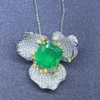 ราคา Created Gemstone Lab Diamond Emerald Flower pendant Necklaces Silver White Gold plated Fine Jewelry for Women Party New (11373673082)