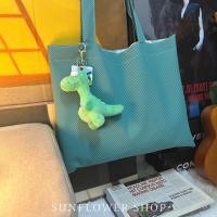 ราคา กระเป๋าผ้าราคาน่ารักสีพื้นสีเขียวสดใส SUNFLOWER SHOP (20600408450)