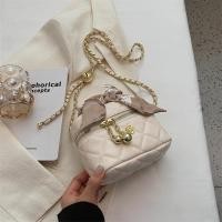 ราคา กระเป๋าใบเล็กมินิสไตล์ชาแนลสำหรับผู้หญิงกระเป๋าสะพายข้างสายโซ่ลายข้าวหลามตัดที่นิยมในโลกออนไลน์แบบใหม่ฤดูใบไม้ร่วงและฤดูหนาวปี2023กระเป๋าทรงจีบดูแพง (19889007338)
