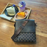 ราคา กระเป๋าสะพาย กระเป๋าสะพายผู้ชาย กระเป๋าสะพายไหล่ กระเป๋าผู้ชาย กระเป๋าแฟชั่น กระเป๋าแบรนด์เนม กระเป๋าสีน้ำตาล กระเป๋าฝาพับ กระเป๋าทำงาน ขนาด 10 นิ้ว กระเป๋า พร้อมส่ง 3วันถึง (16233787052)