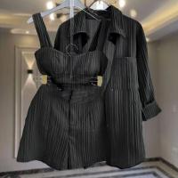 ราคา เสื้อผ้าเเฟชั่นเข้าเซ็ท3ชิ้น เสื้อสายเดี่ยว กางเกงขาสั้น พร้อมเสื้อคลุม (20112537918)